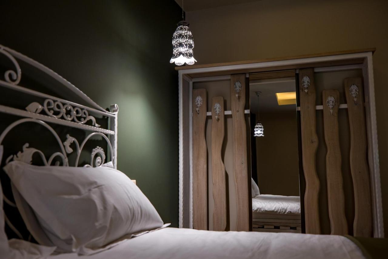 Casa Iustin Otel Moroeni Dış mekan fotoğraf