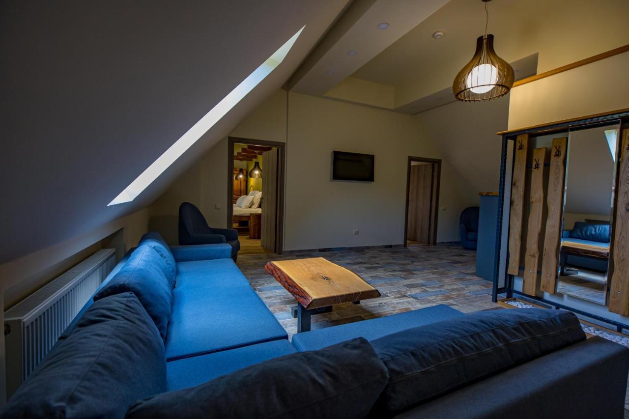 Casa Iustin Otel Moroeni Dış mekan fotoğraf