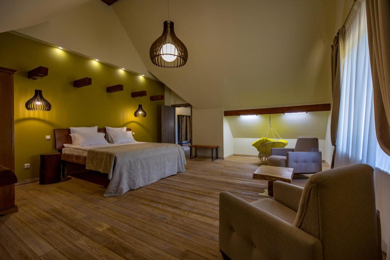 Casa Iustin Otel Moroeni Dış mekan fotoğraf