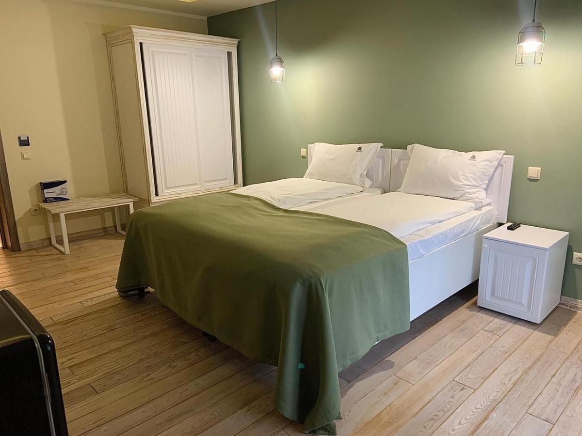 Casa Iustin Otel Moroeni Dış mekan fotoğraf