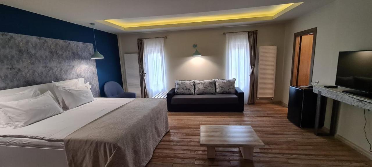 Casa Iustin Otel Moroeni Dış mekan fotoğraf
