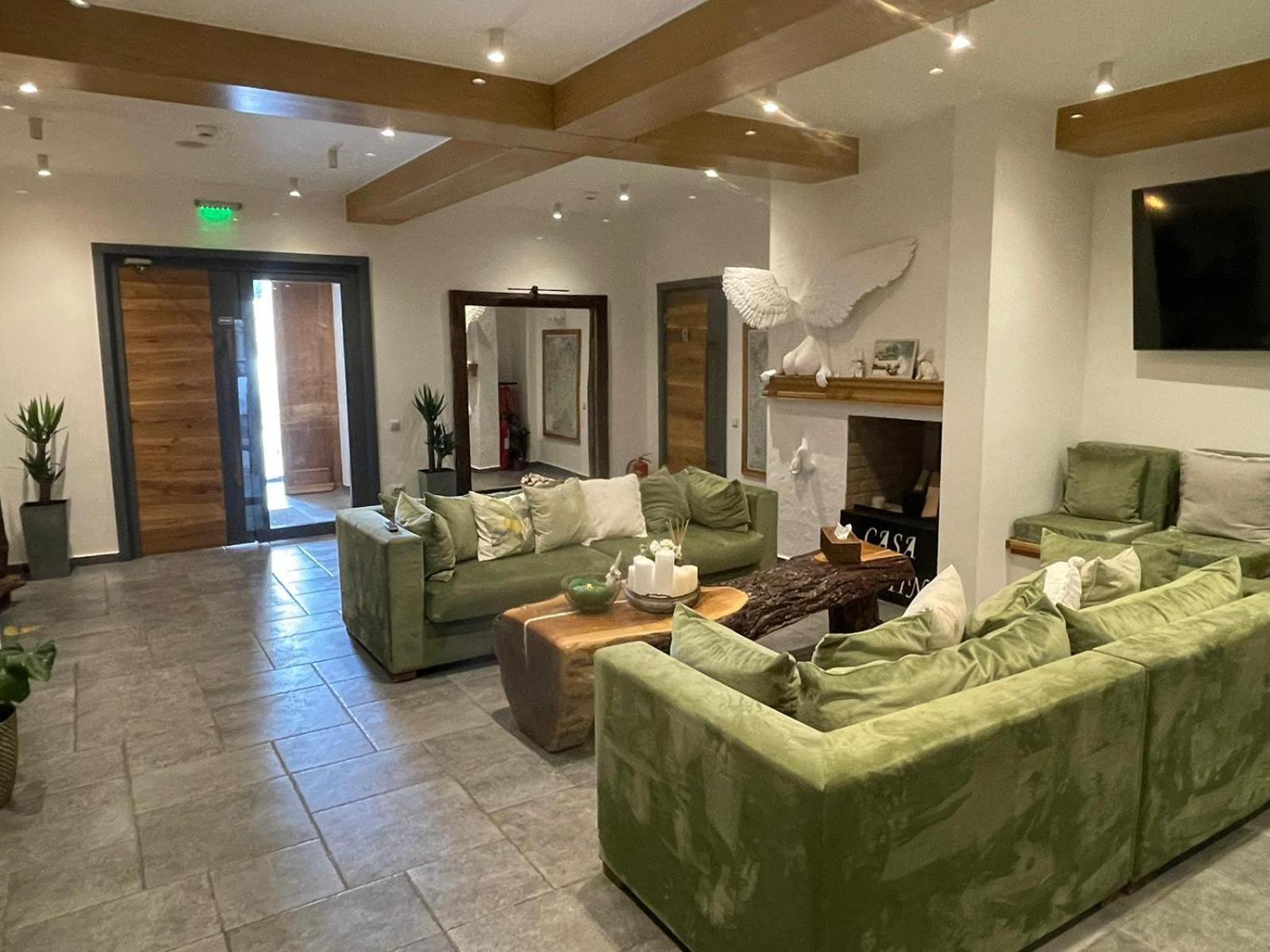 Casa Iustin Otel Moroeni Dış mekan fotoğraf