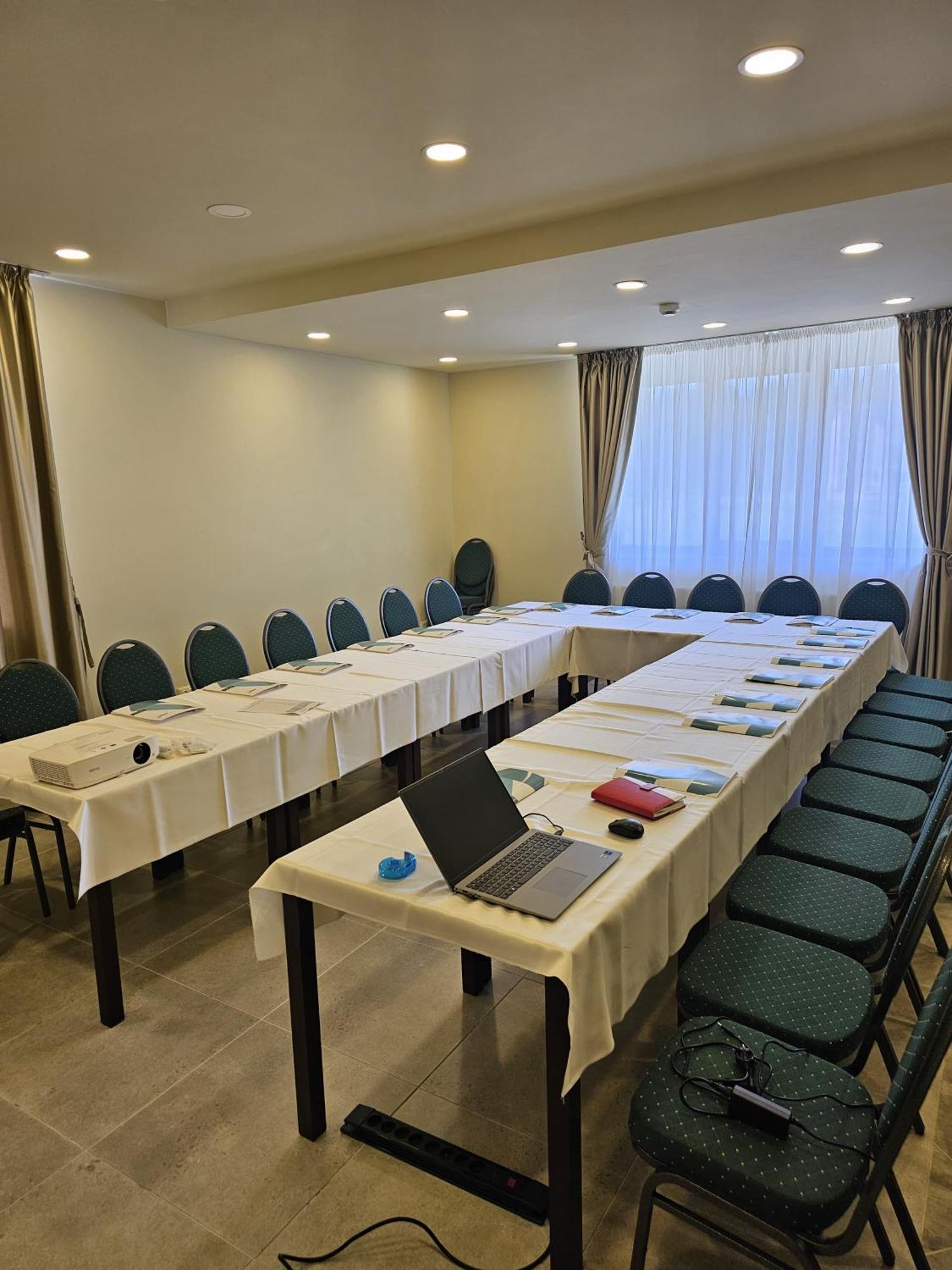 Casa Iustin Otel Moroeni Dış mekan fotoğraf